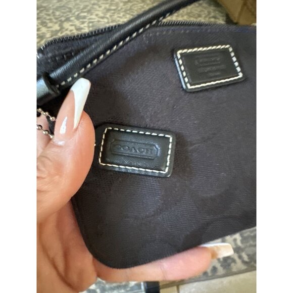 Coach‎ black wristlet - Picture 3 of 3